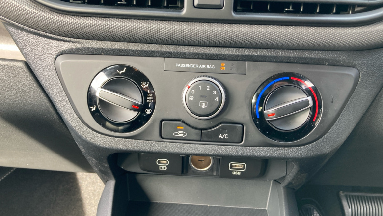 Hyundai i10 1.0 [63] Advance 5dr Auto [Nav] Petrol Hatchback